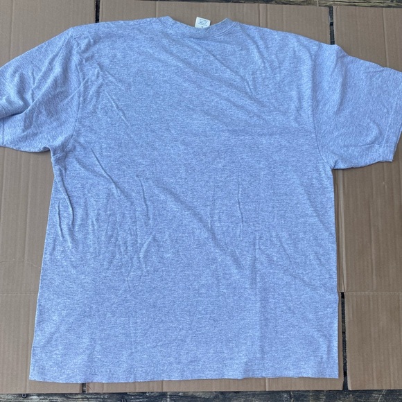 Vintage St. Patrick’s Day Old Navy 2003 Shirt in light grey - Picture 3 of 3